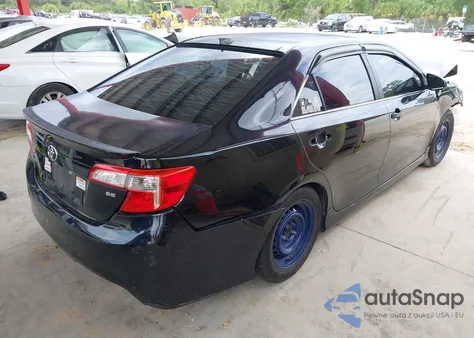 2013 Toyota Camry Se z USA, uszkodzony, nr VIN 4T1BF1FK9DU295745